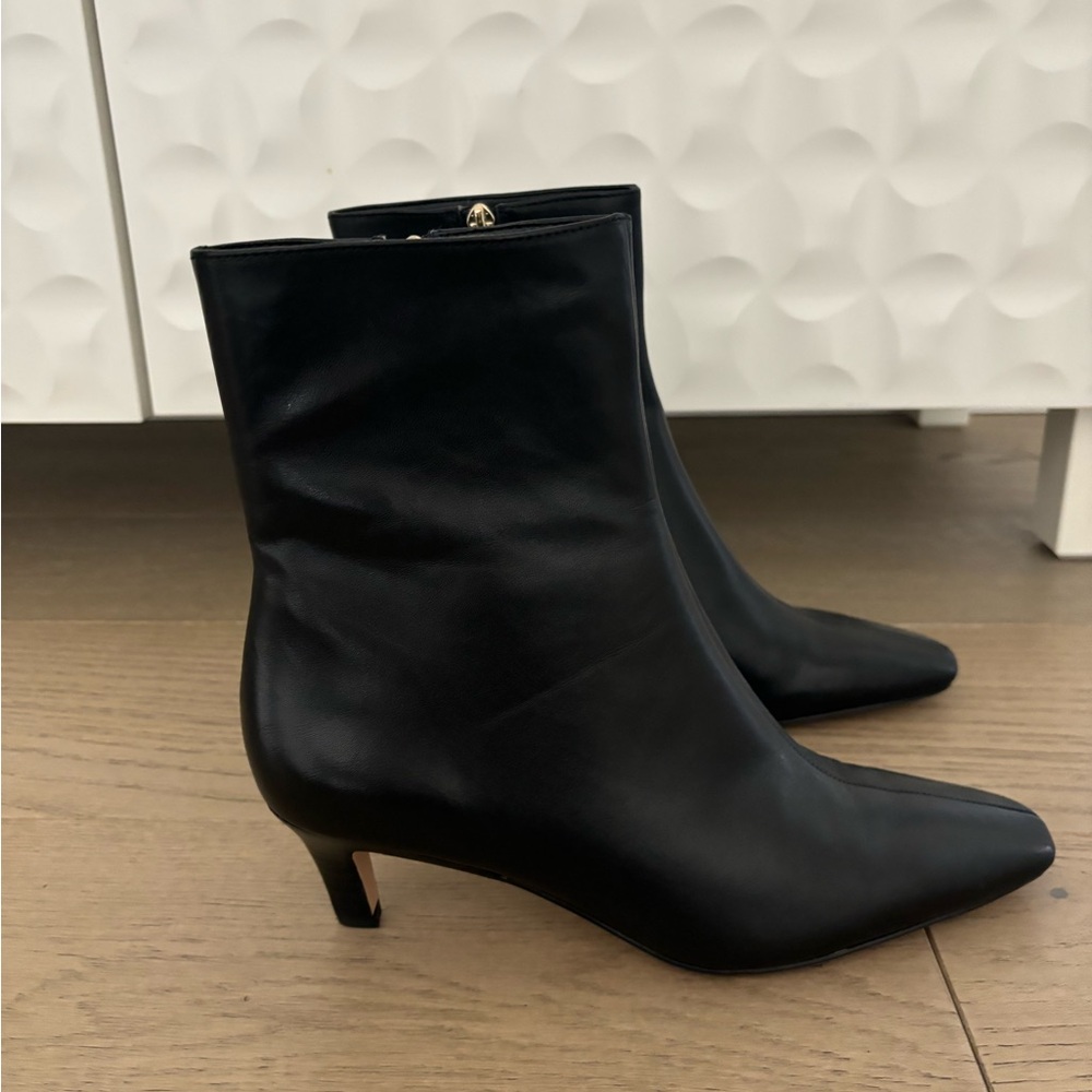 NWT Ann Taylor Black Leather Ankle Boots/Booties